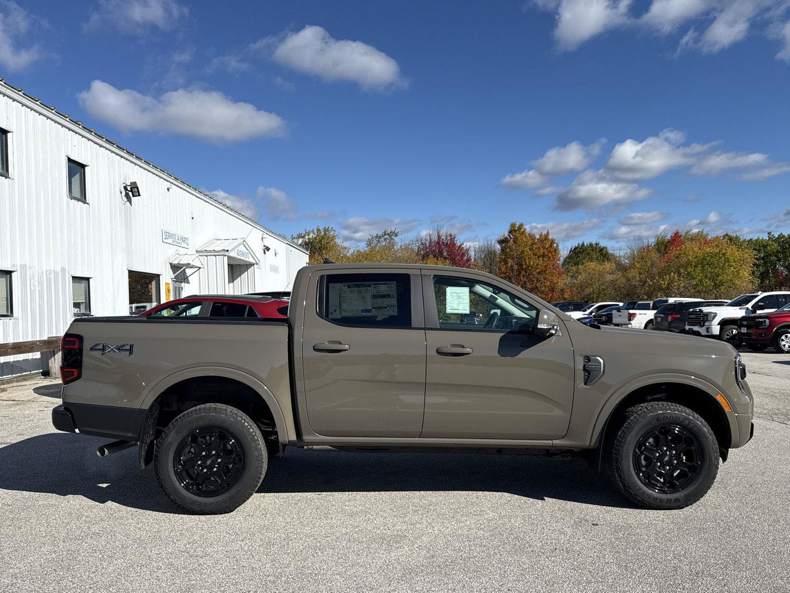 New 2025 Ford Ranger Lariat w/ Black Appearance Package AWD/4WD image 6