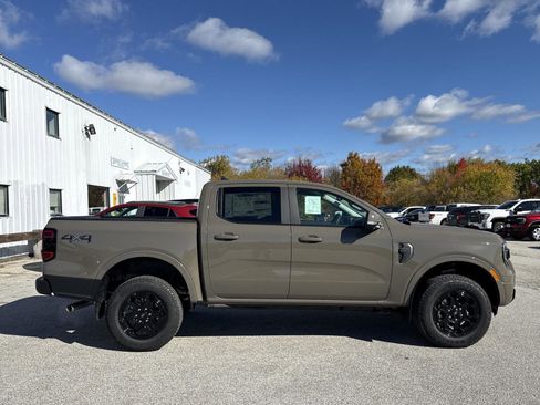 New 2025 Ford Ranger Lariat w/ Black Appearance Package image 6
