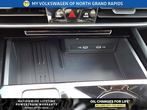 New 2026 Volkswagen Atlas Cross Sport SEL R-Line image 24