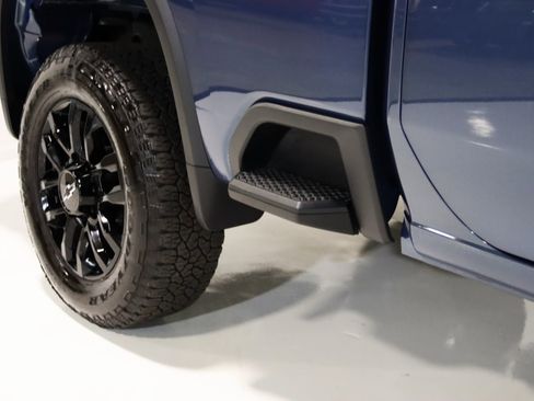 Used 2026 Chevrolet Silverado 2500 Custom w/ Custom Value Package image 9