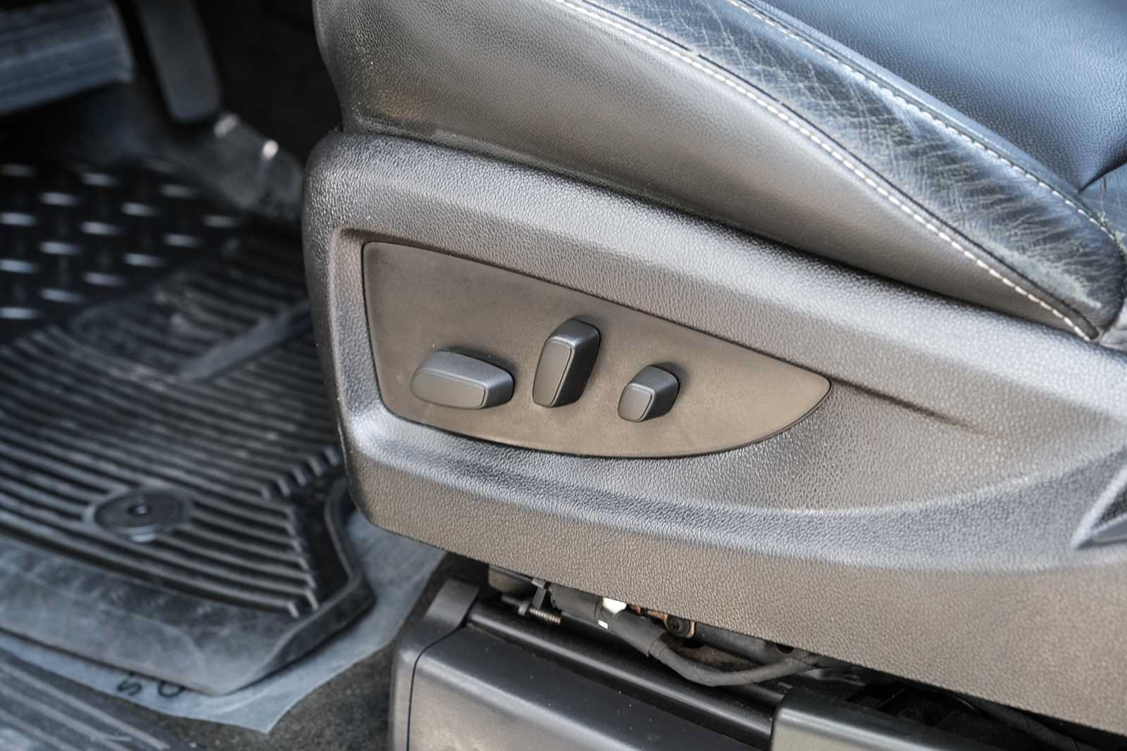 Used 2014 Chevrolet Silverado 1500 LTZ w/ Texas Edition, 1LZ Trim RWD image 37