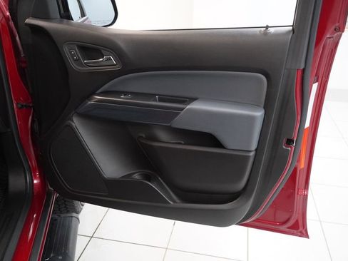 Used 2018 Chevrolet Colorado Z71 AWD/4WD image 25