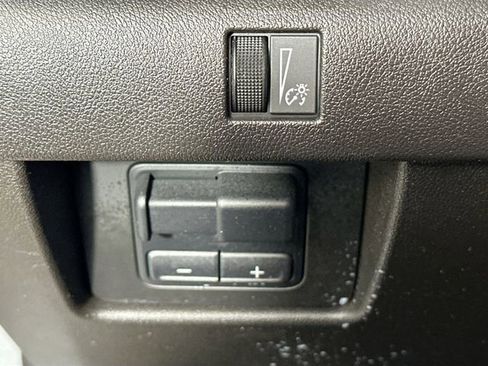 Used 2023 GMC Canyon Elevation w/ Convenience Package AWD/4WD image 23