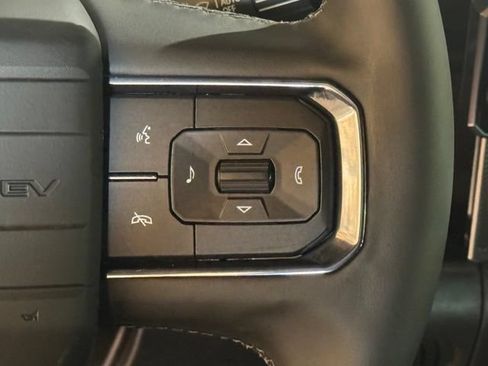 New 2026 GMC Hummer EV SUV w/ LPO, Dark Essentials Package AWD/4WD image 13