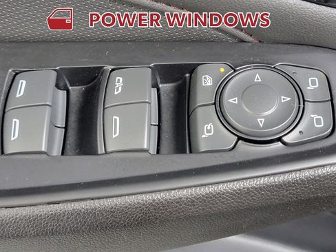 Used 2022 Chevrolet Traverse RS image 22