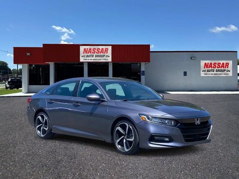 Used 2018 Honda Accord Sport image 3