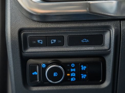 Certified 2023 Ford F150 Lariat w/ Equipment Group 502A High image 51