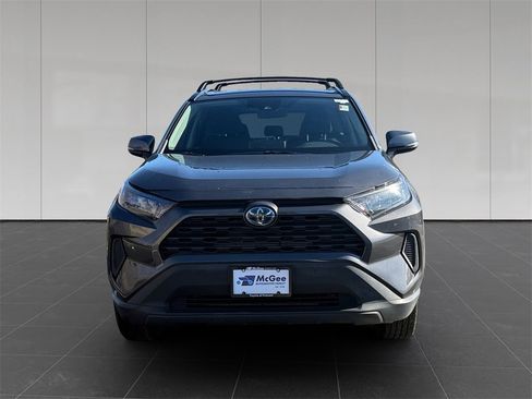 Used 2019 Toyota RAV4 LE w/ Carpet Mat Package image 8