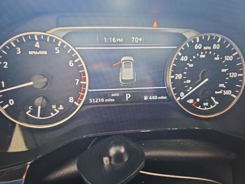 Used 2024 Nissan Pathfinder SV image 6