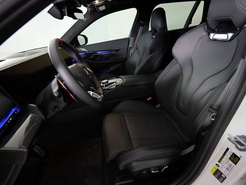 Used 2026 BMW M5 Touring image 18