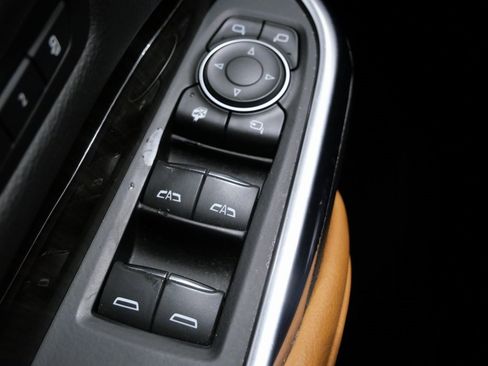 Used 2019 Cadillac XT4 Premium Luxury image 14