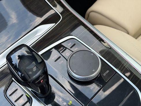 Used 2021 BMW X5 xDrive40i w/ Premium Package image 27