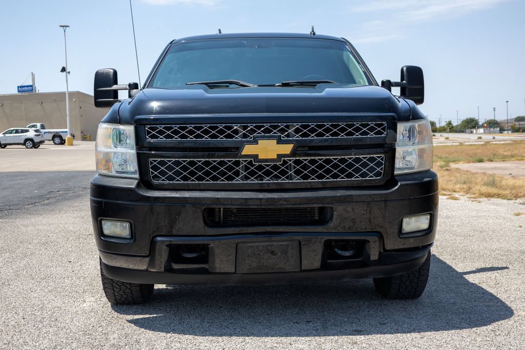 Used 2014 Chevrolet Silverado 2500 LT w/ Z71 Appearance Package AWD/4WD image 2