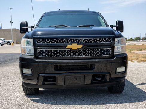 Used 2014 Chevrolet Silverado 2500 LT w/ Z71 Appearance Package AWD/4WD image 2