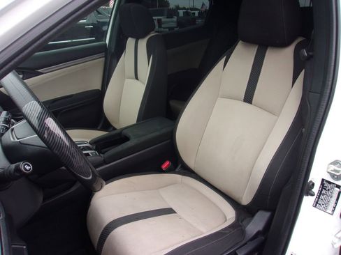 Used 2018 Honda Civic EX image 9