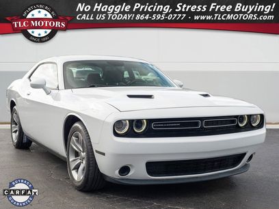 Used 2017 Dodge Challenger SXT