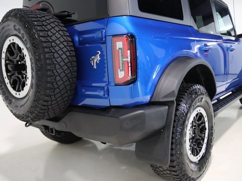 Used 2022 Ford Bronco Outer Banks w/ Sasquatch Package image 86