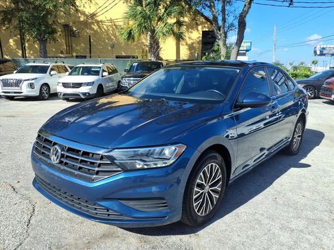 Used 2021 Volkswagen Jetta R-Line image 3