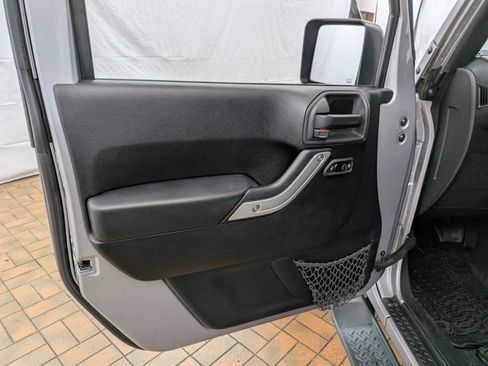 Used 2015 Jeep Wrangler Unlimited Sahara w/ Dual Top Group image 14