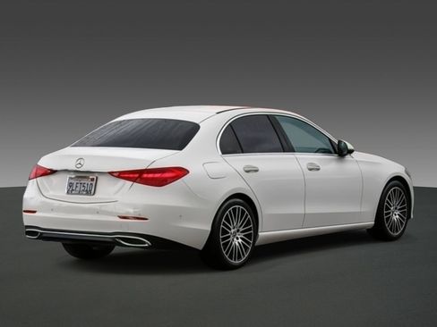 Used 2024 Mercedes-Benz C 300 4MATIC Sedan image 4