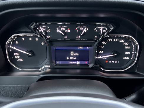 Used 2021 GMC Sierra 1500 Elevation w/ Preferred Package image 28