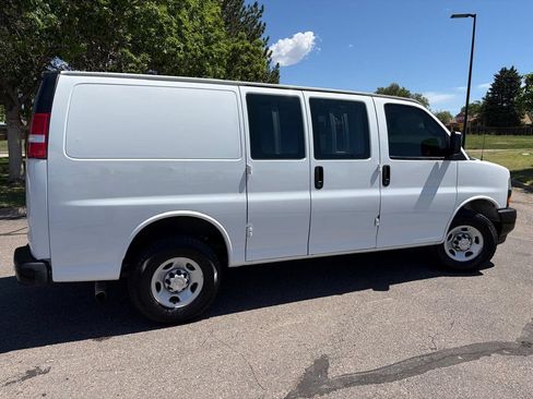 Used 2020 Chevrolet Express 2500 w/ Driver Convenience Package RWD image 4