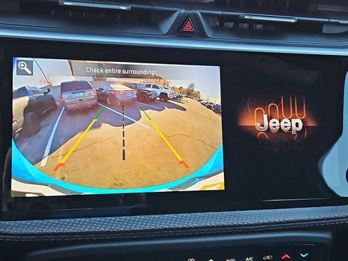 New 2026 Jeep Cherokee Limited image 28