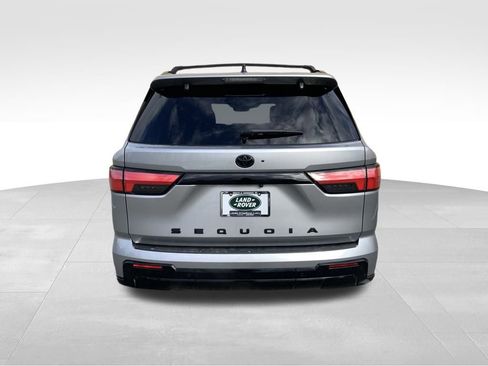 Used 2024 Toyota Sequoia Platinum image 7