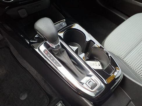 Used 2024 Chevrolet Trax LT w/ Driver Confidence Package image 17