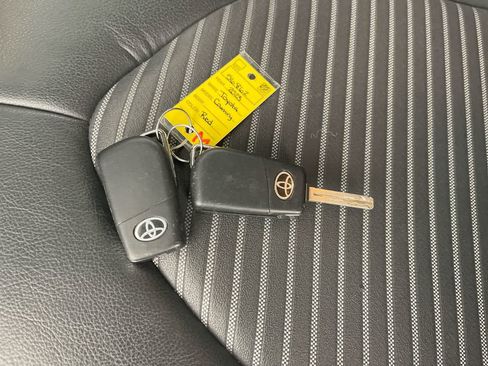Used 2023 Toyota Camry SE FWD image 26