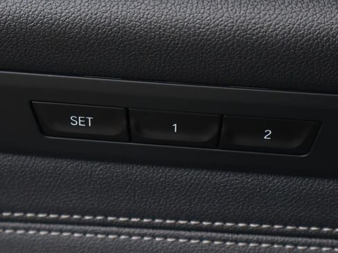 Used 2022 BMW 540i w/ M Sport Package RWD image 18