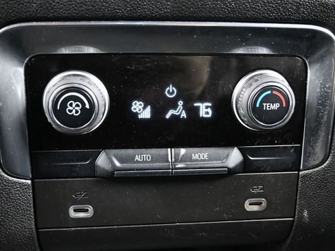 Used 2023 Chevrolet Tahoe LT image 35