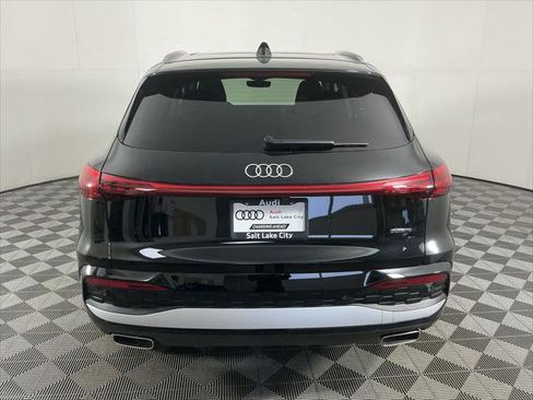 Used 2025 Audi Q5 Premium Plus w/ Premium Plus AWD/4WD image 6
