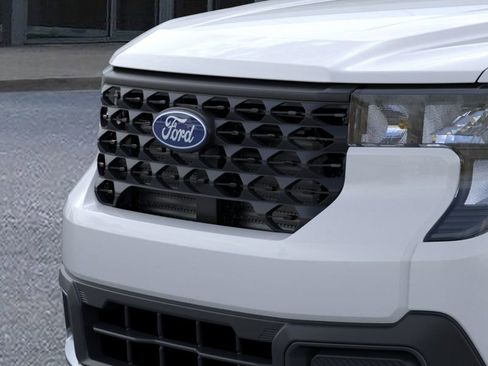 New 2025 Ford Maverick XLT image 18