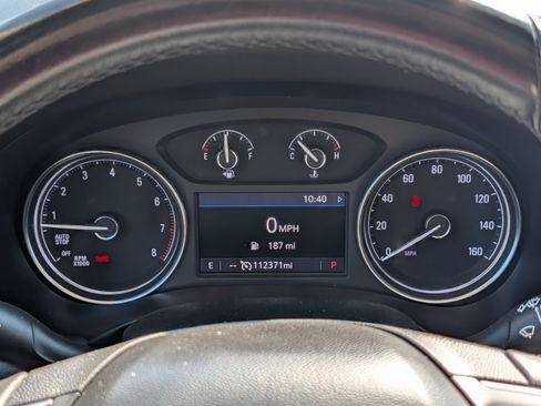 Used 2020 Buick Enclave Essence FWD image 21