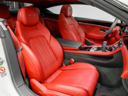 Used 2025 Bentley Continental GT AWD/4WD image 35