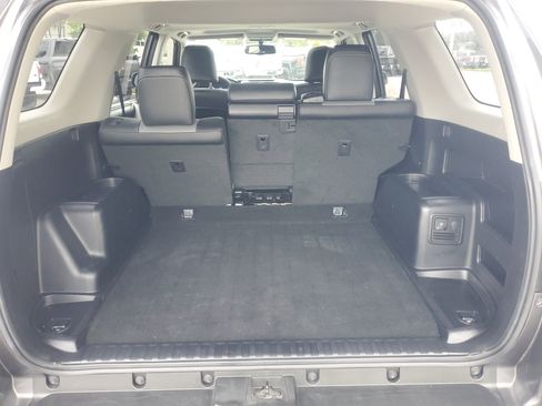 Used 2018 Toyota 4Runner 4WD image 8