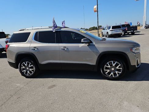 Used 2022 GMC Acadia SLE w/ Driver Convenience Package FWD image 9
