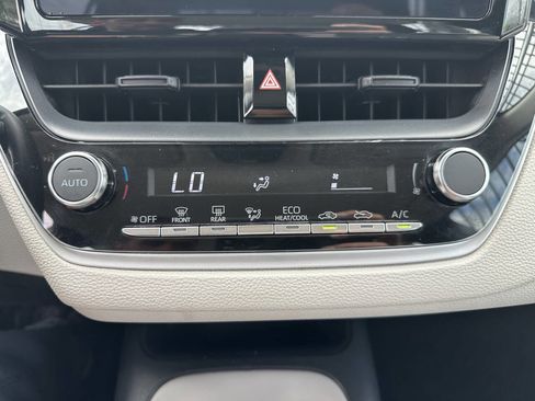 Used 2023 Toyota Corolla LE w/ Carpet Mat Package (TMS) FWD image 20