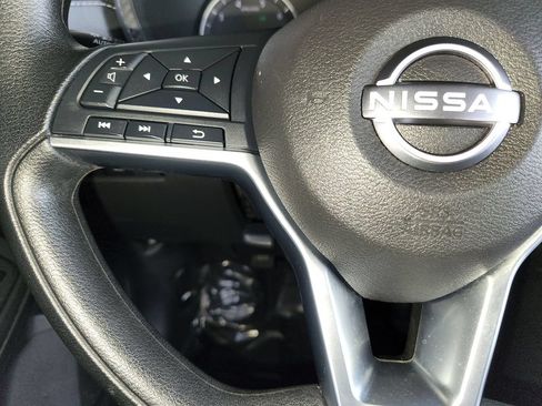 Used 2025 Nissan Sentra SV FWD image 24