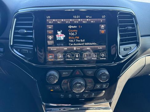 Used 2020 Jeep Grand Cherokee Limited image 19