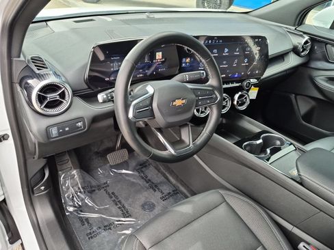 Used 2024 Chevrolet Blazer EV LT AWD/4WD image 12