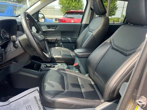 Used 2024 Ford Maverick Lariat w/ Black Appearance Package FWD image 19