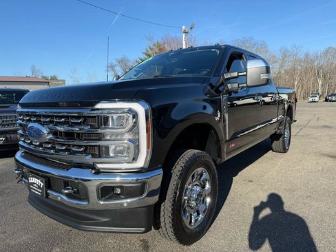 Used 2024 Ford F350 Lariat w/ Lariat Ultimate Package image 2
