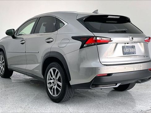 Used 2016 Lexus NX 300h AWD w/ Luxury Package image 17