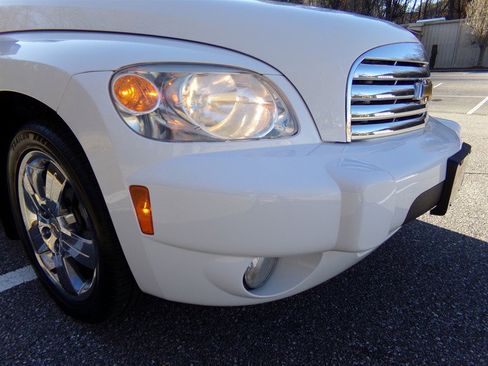 Used 2010 Chevrolet HHR LT w/ LT Preferred Equipment Group image 5