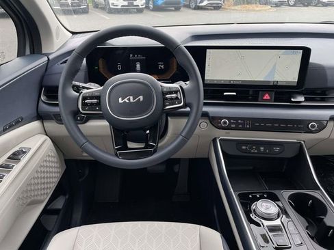 New 2026 Kia Carnival EX image 23