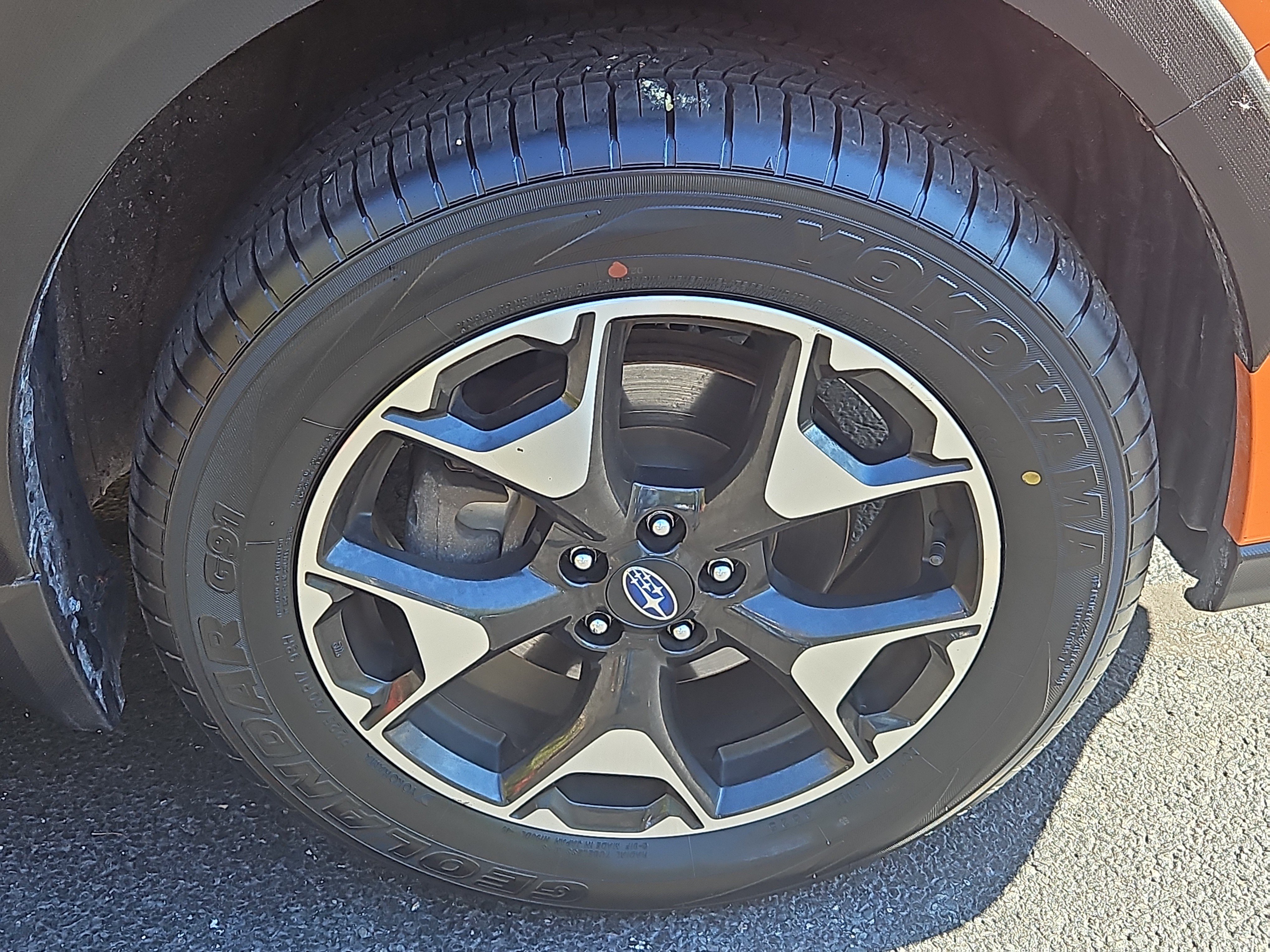 Used 2019 Subaru Crosstrek 2.0i AWD/4WD image 23