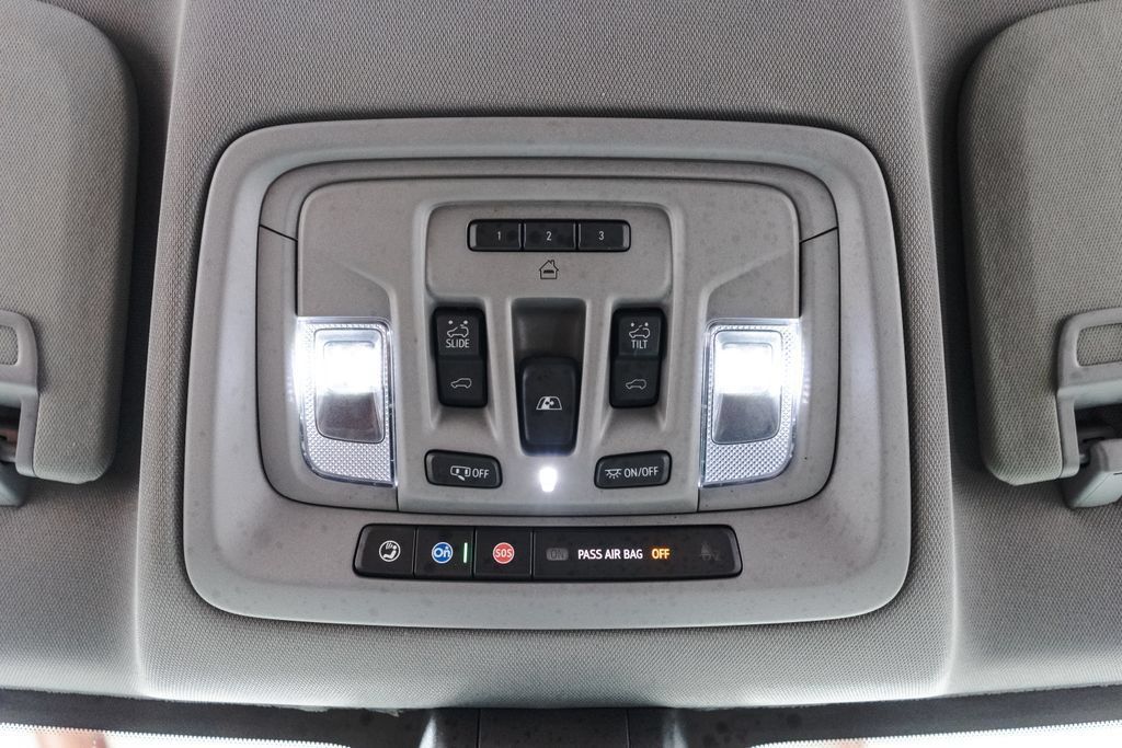 Used 2020 Chevrolet Silverado 1500 LTZ w/ LTZ Premium Package AWD/4WD image 19