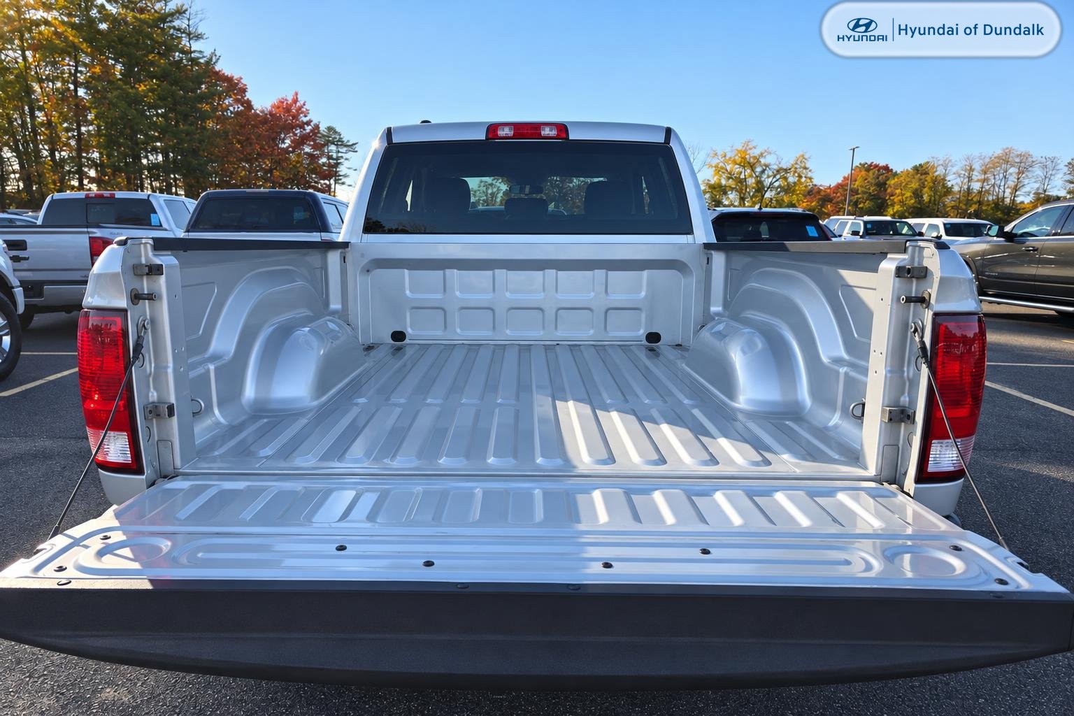 Used 2017 RAM 1500 Express AWD/4WD image 11